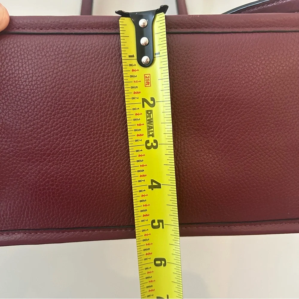 Coach Tyler Carryall Bordeaux color - Picture 15 of 16